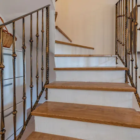 Biba, A Seaside Hideaway With A Pool * Ubasico