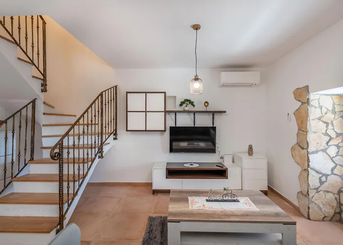 Biba, A Seaside Hideaway With A Pool