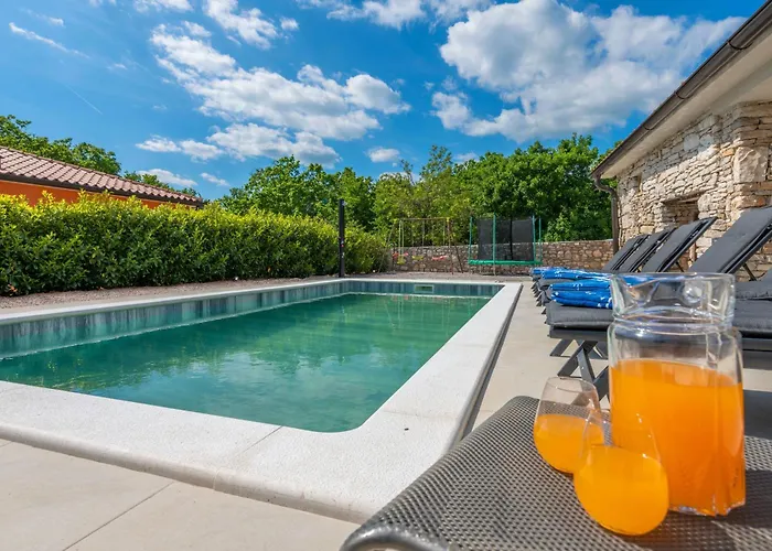 Biba, A Seaside Hideaway With A Pool * Ubasico