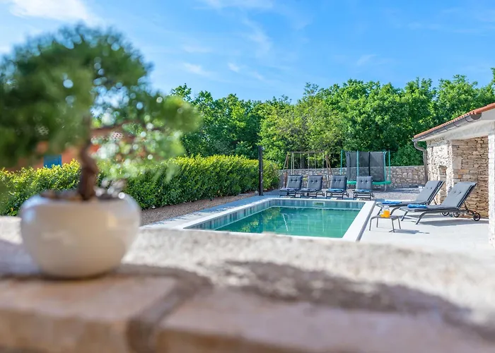 Biba, A Seaside Hideaway With A Pool Dom wakacyjny