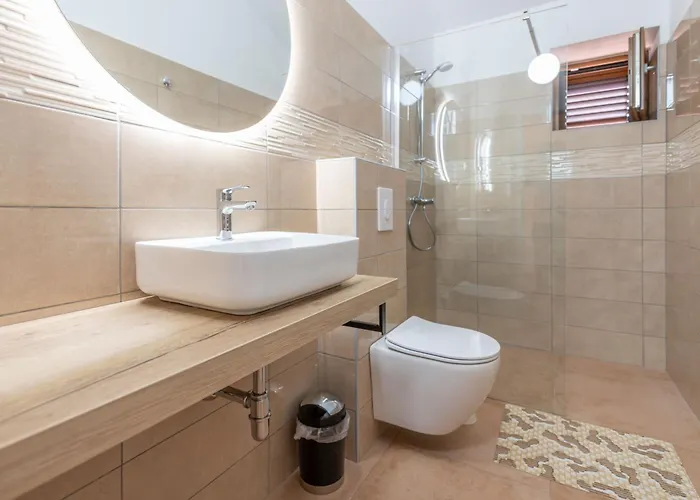 Biba, A Seaside Hideaway With A Pool Semesterbostad Ubasico