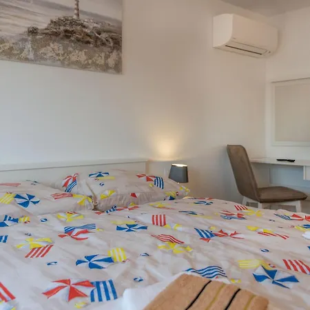 Biba, A Seaside Hideaway With A Pool Ubasico
