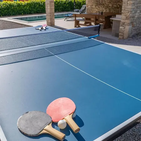 Biba, A Seaside Hideaway With A Pool בית נופש *